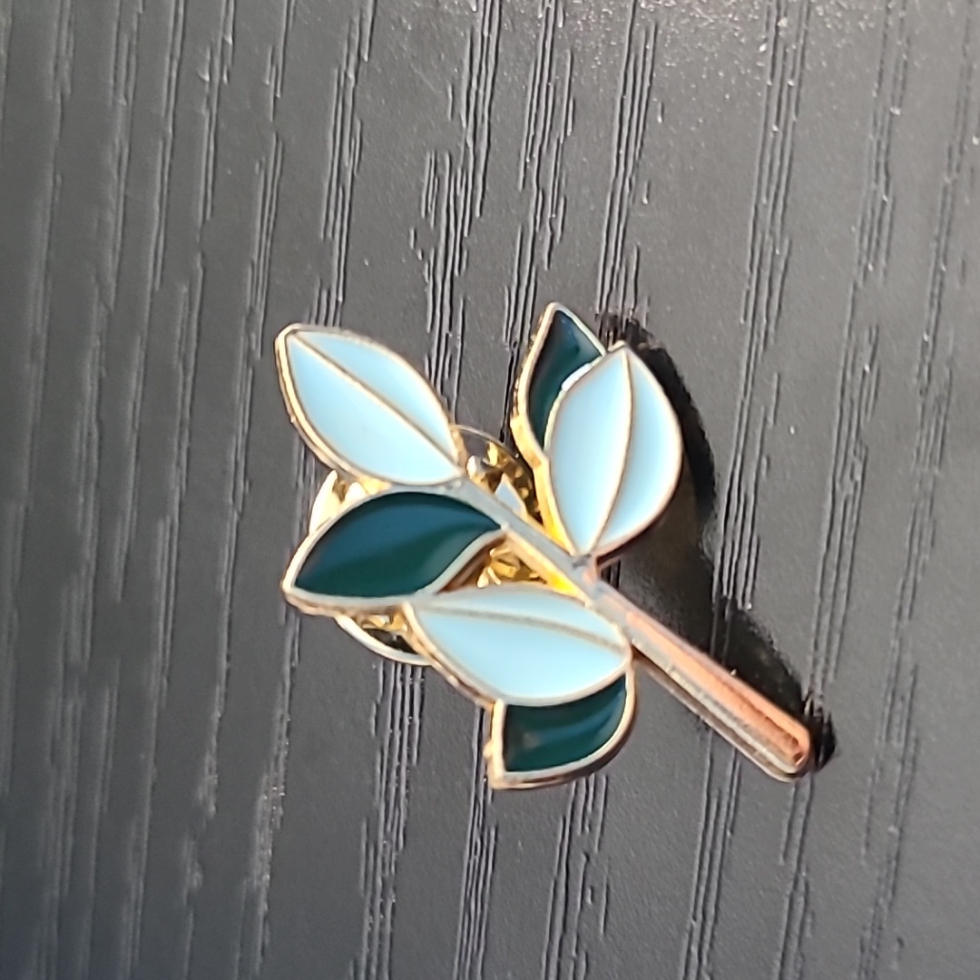 Leaf Pin